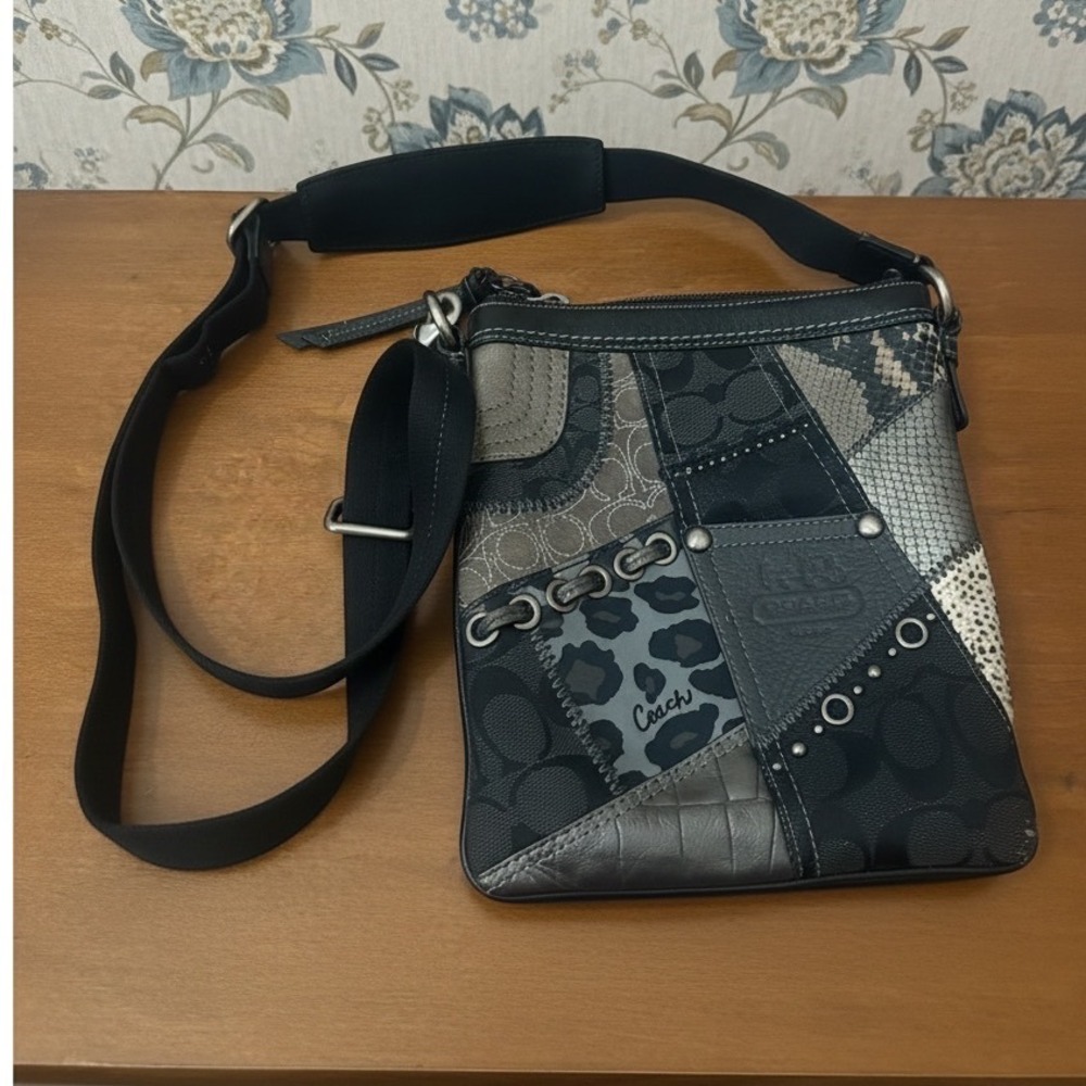 Coach Patchwork Crossbody Bag Womens Small Black Gray Leather Canvas Y2K Boho